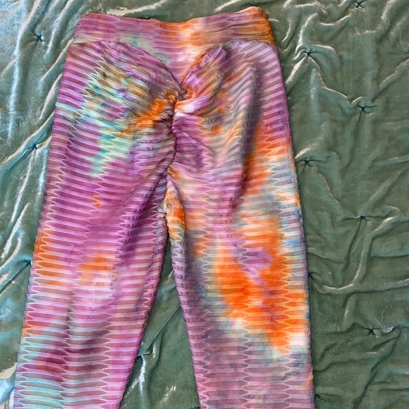 Textured legging Capri and shorts! Size L-Xl - Picture 4 of 9